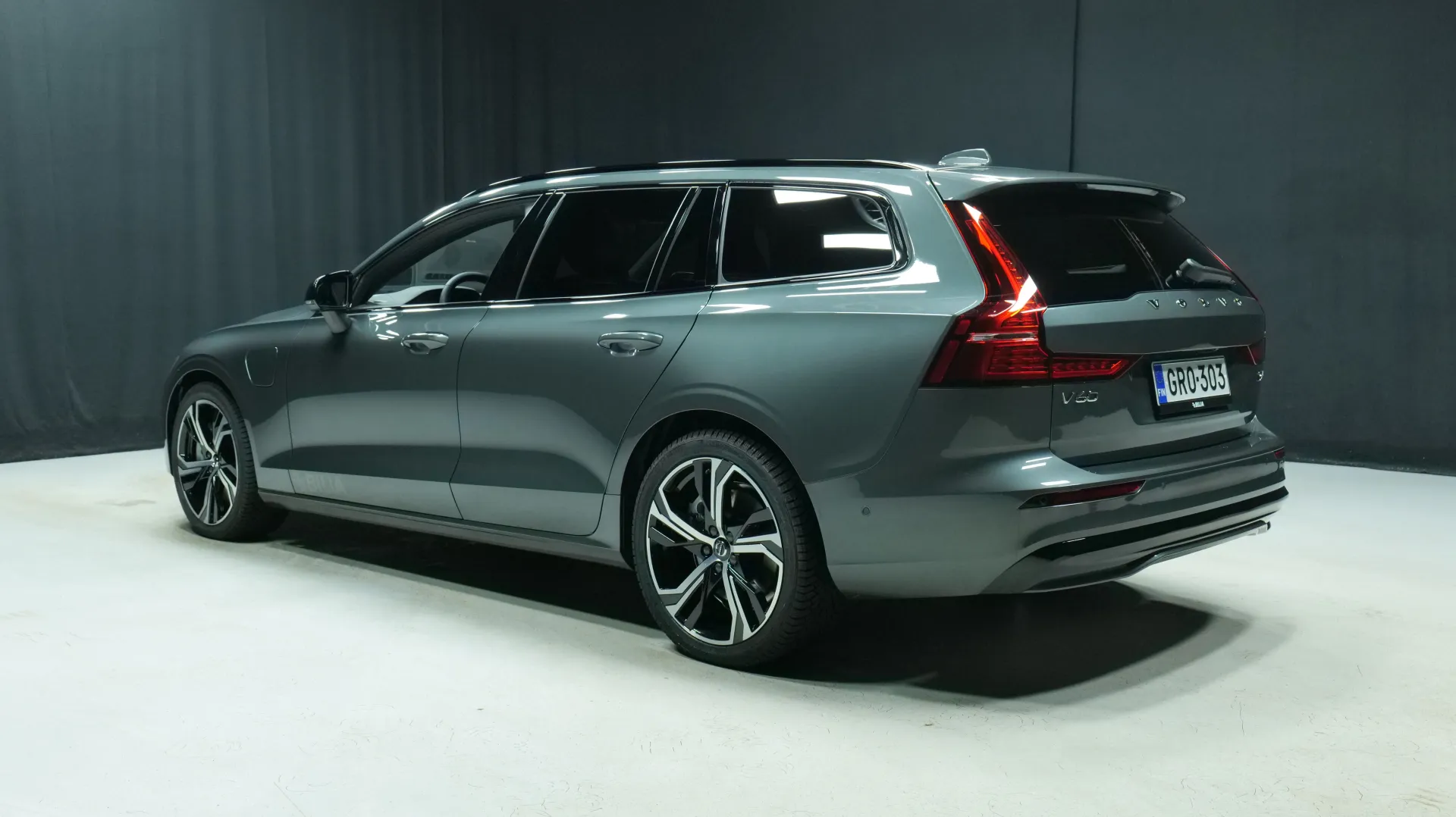 Autokuva 2 - GRO-303