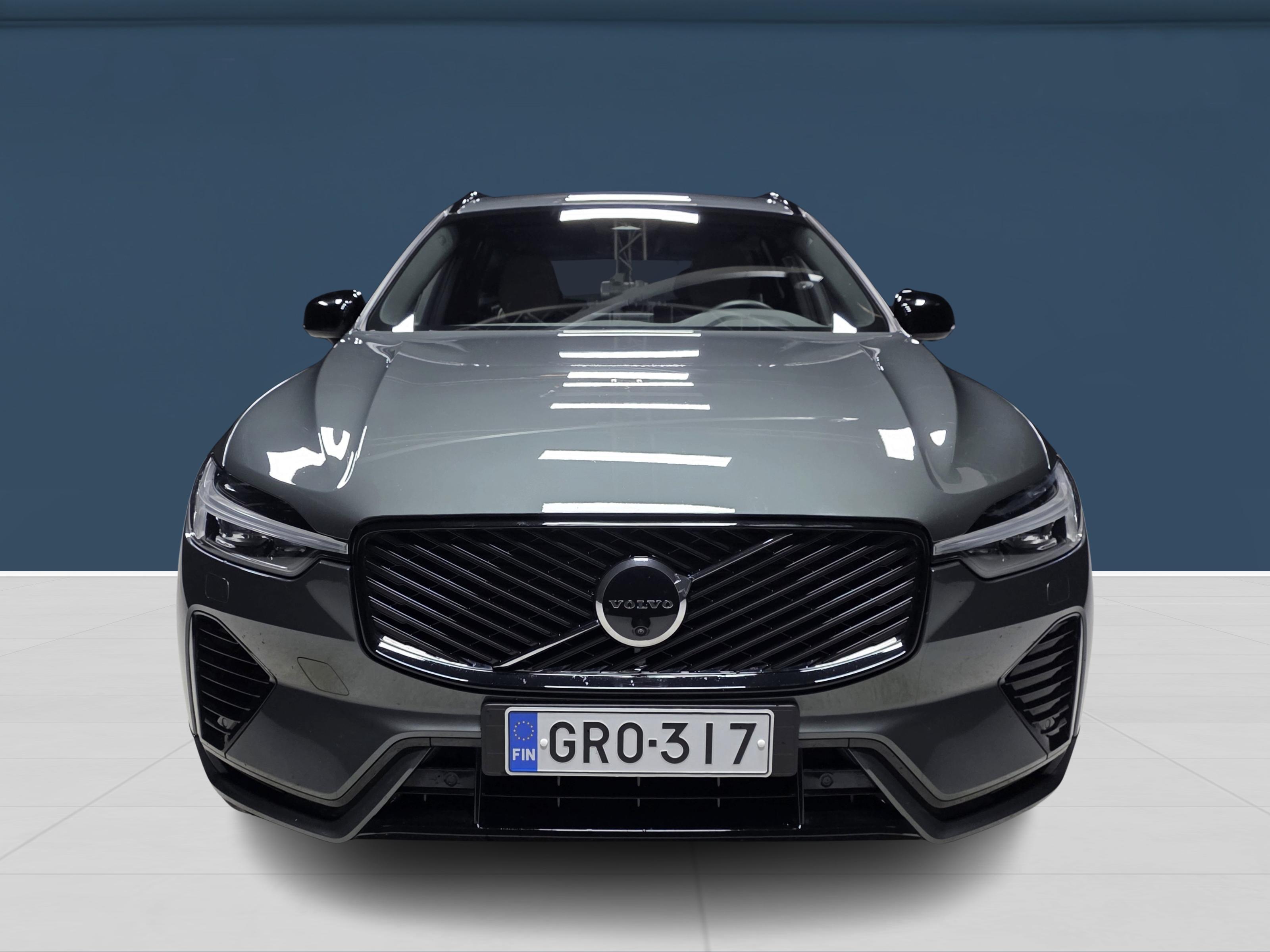Volvo XC60 T6 AWD Long Range Plus Dark 2026, kuva 2/18