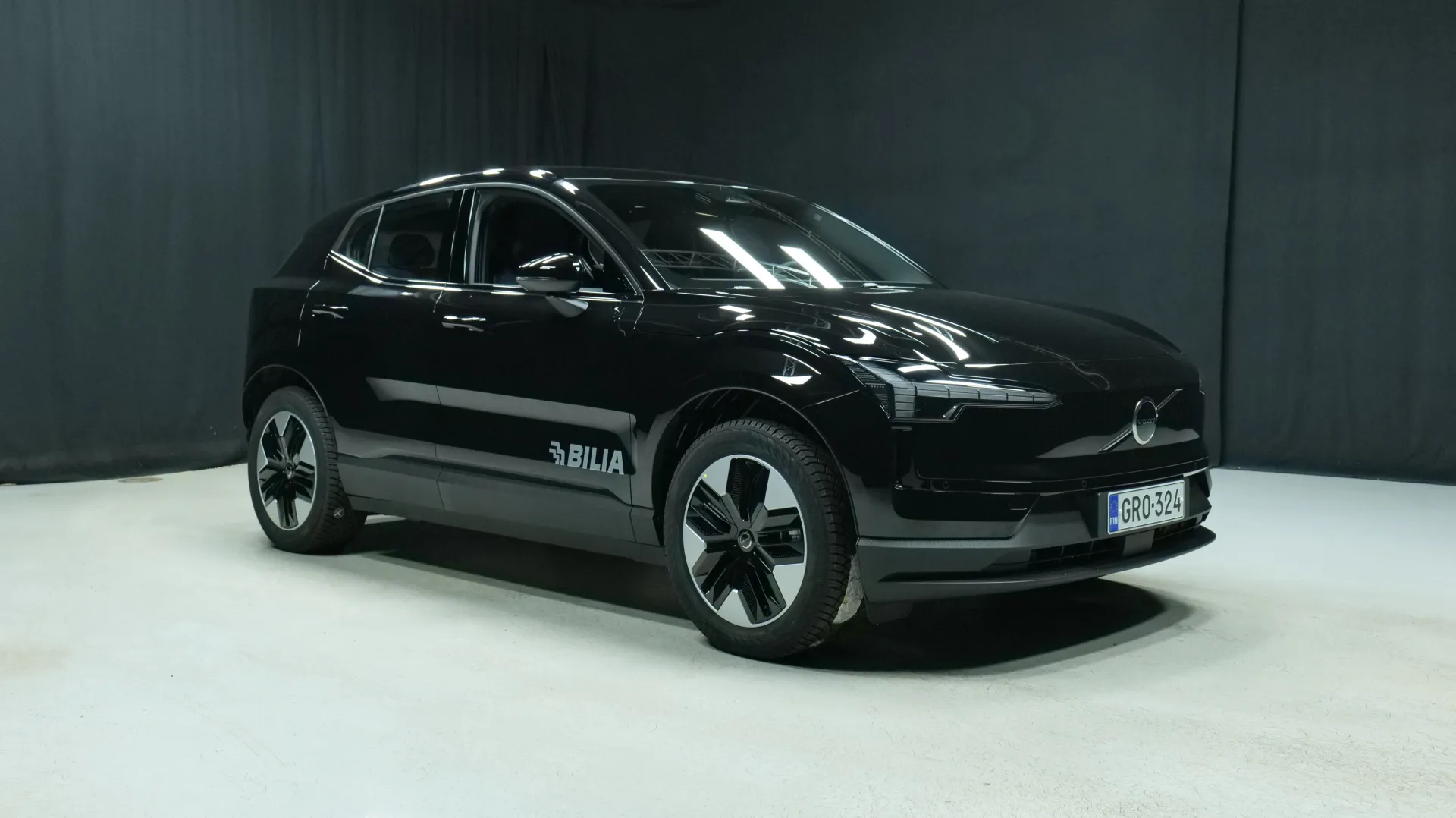 Autokuva 5 - GRO-324