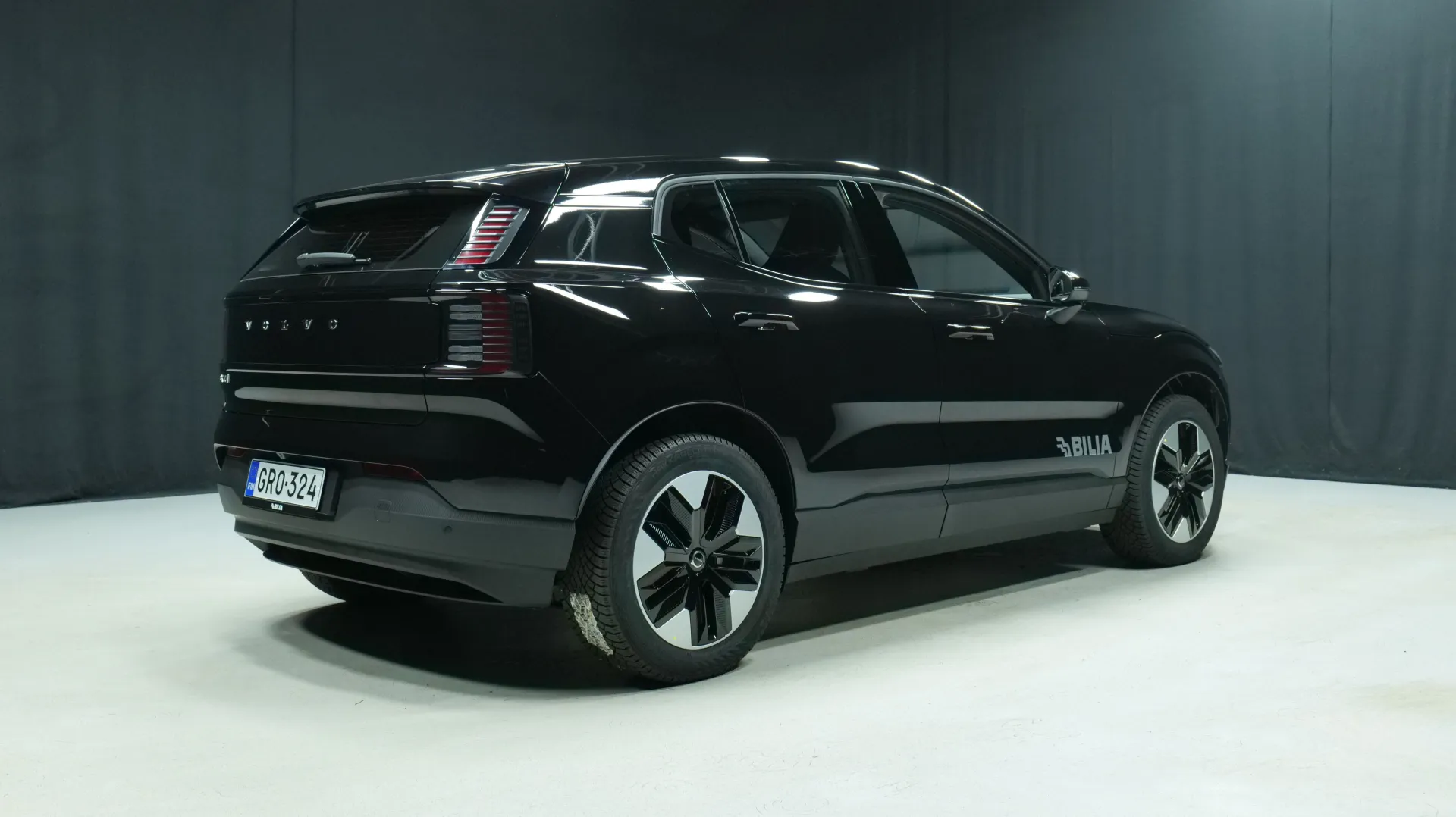 Autokuva 3 - GRO-324