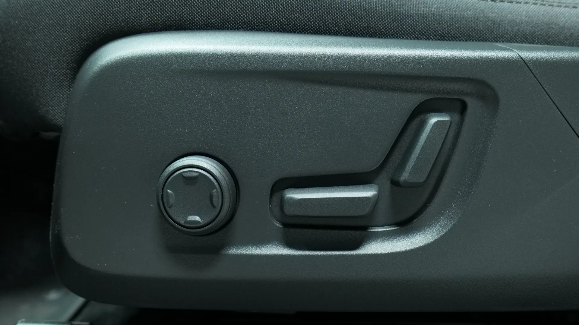 Autokuva 10 - GRO-335