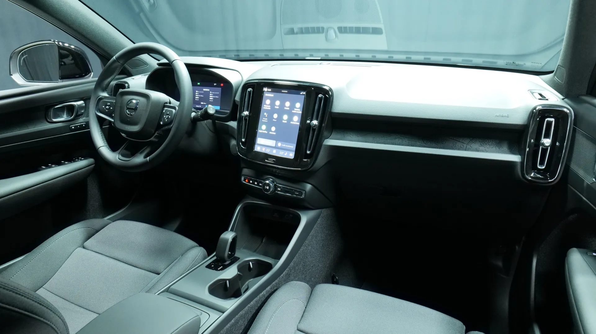 Autokuva 17 - GRO-335