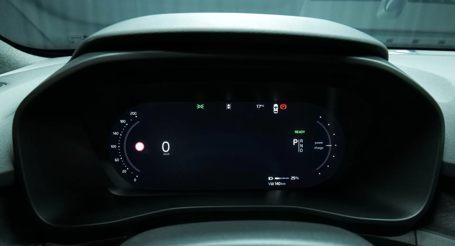 Autokuva 6 - GRO-335