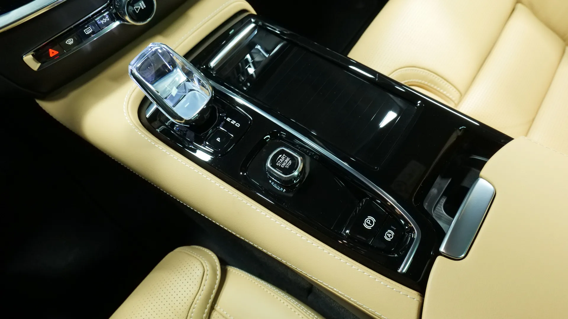 Autokuva 9 - GRP-346