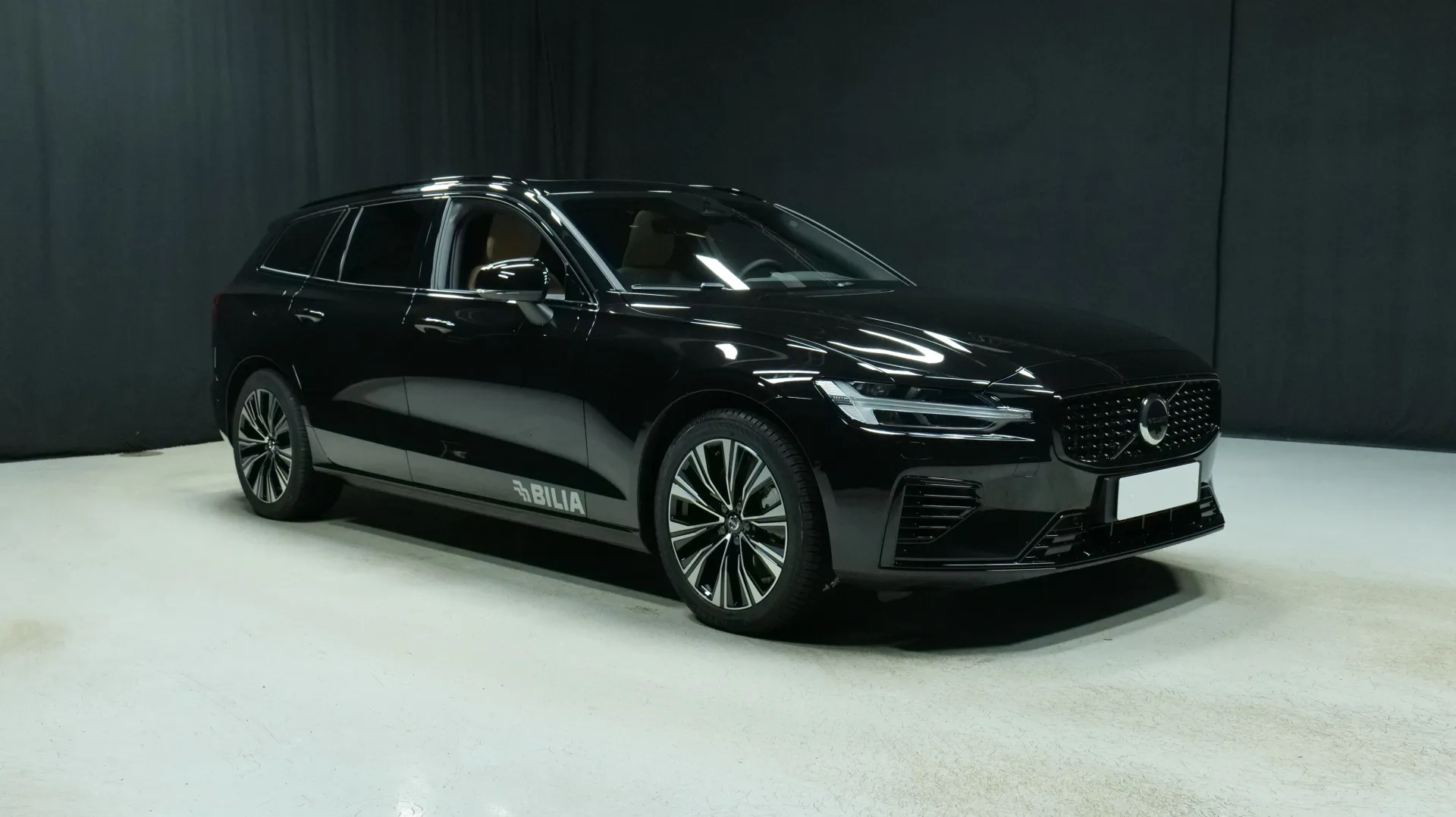 Autokuva 5 - GRP-346