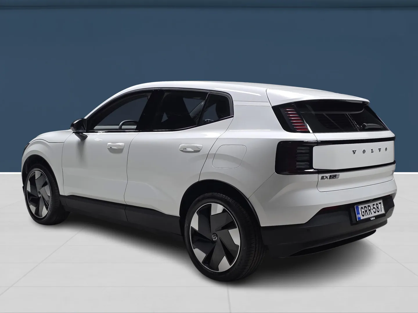 Autokuva 6 - GRR-587