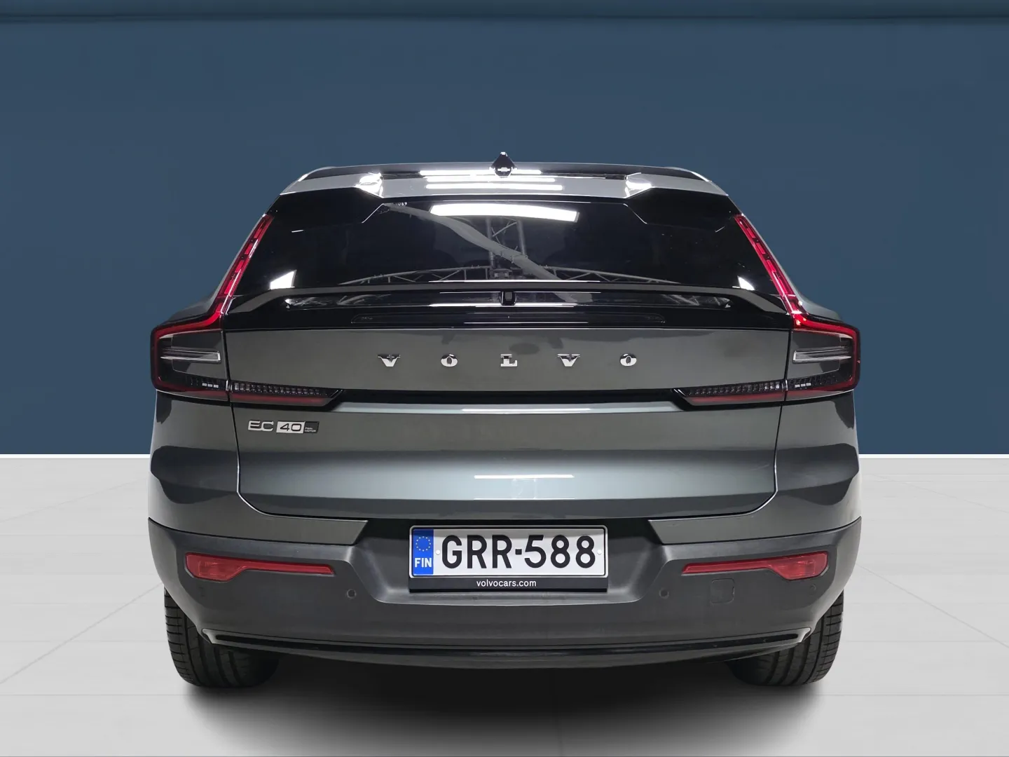 Autokuva 5 - GRR-588
