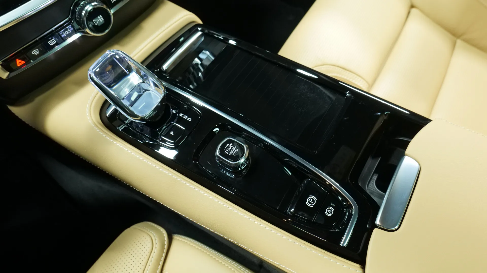 Autokuva 9 - GRR-923