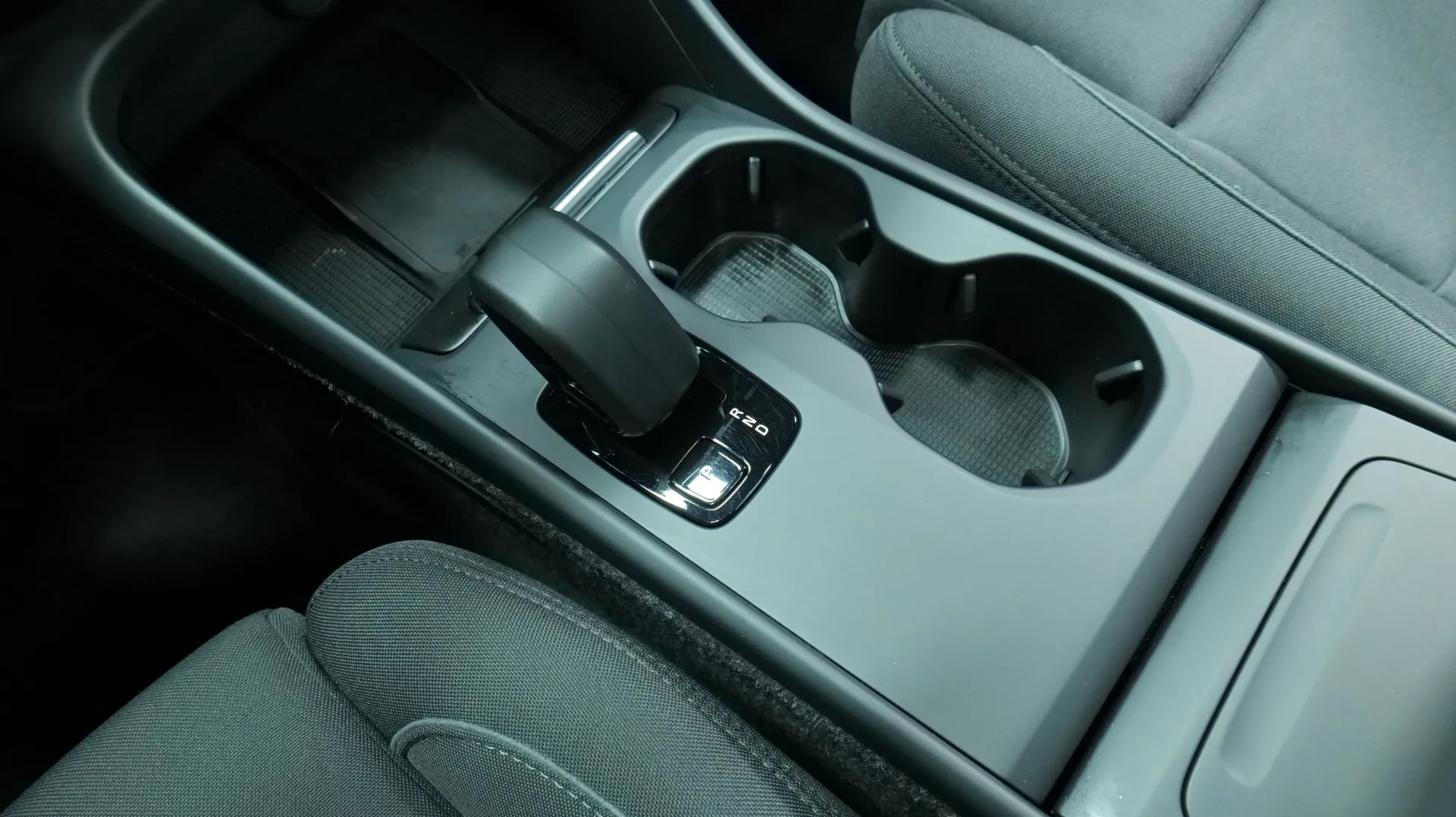 Autokuva 9 - GRS-187