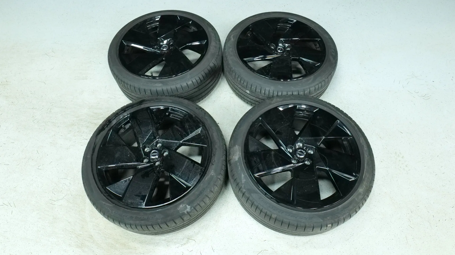 Autokuva 20 - GRS-187