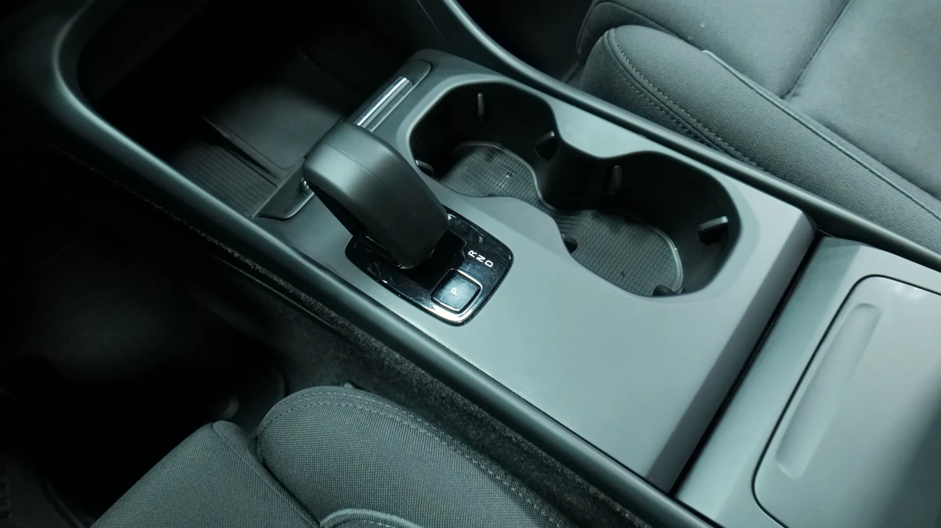 Autokuva 9 - GRS-223