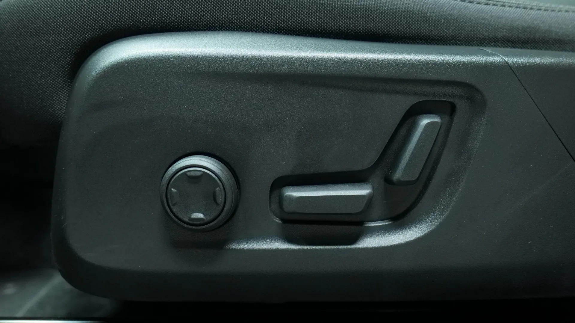 Autokuva 10 - GRS-223