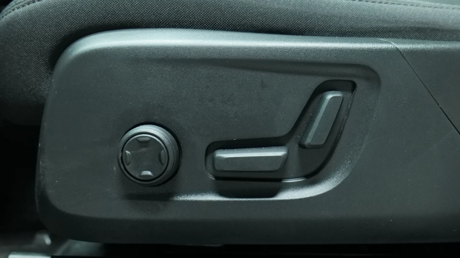 Autokuva 10 - GRS-225