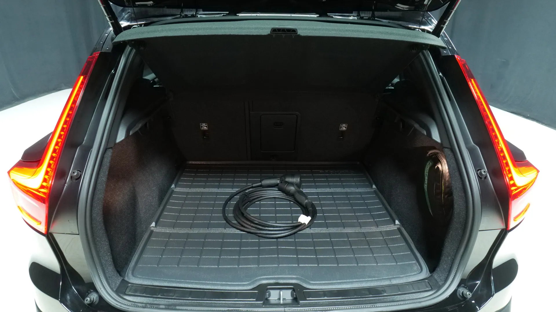 Autokuva 16 - GRS-225