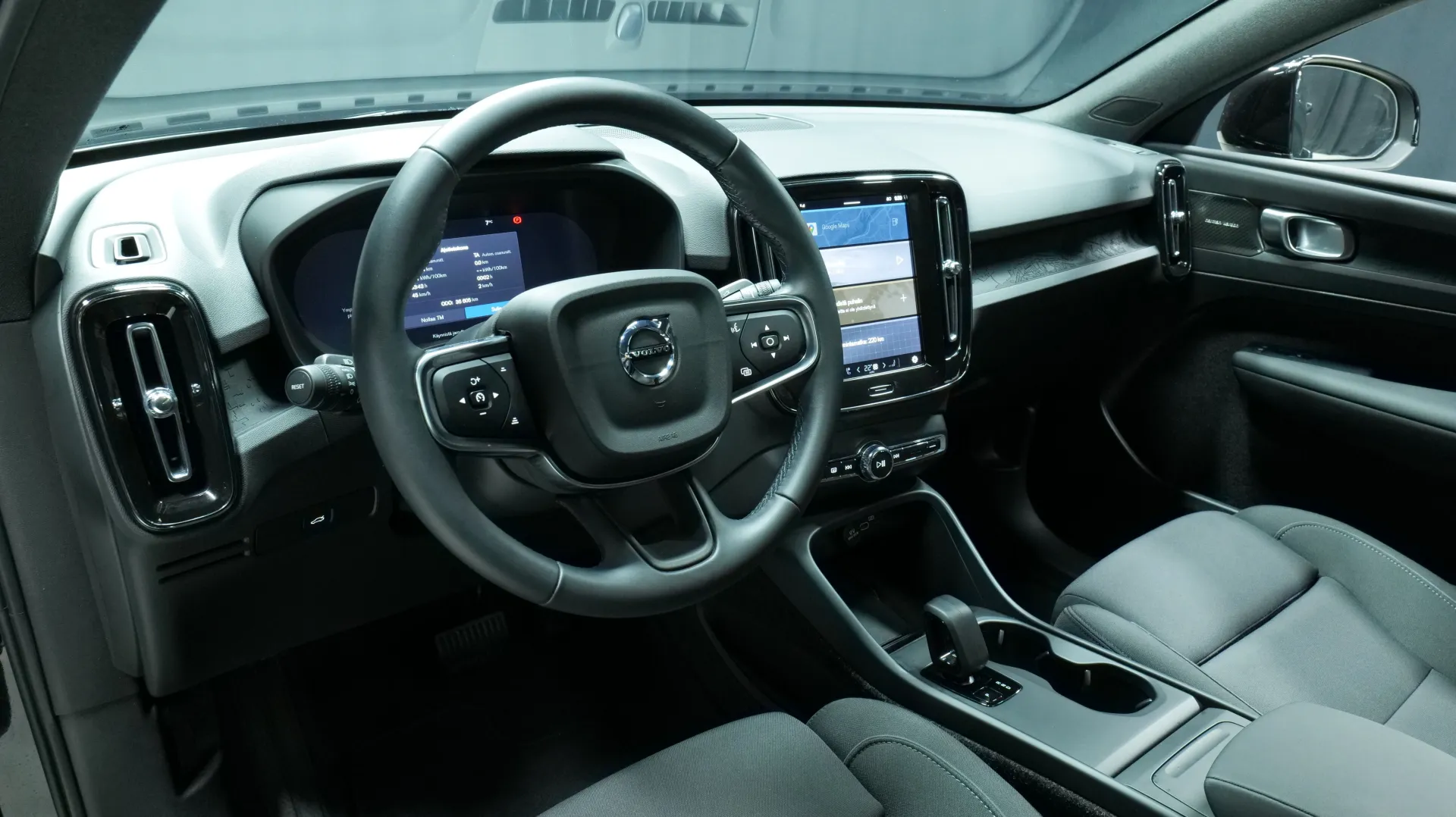 Autokuva 13 - GRS-240