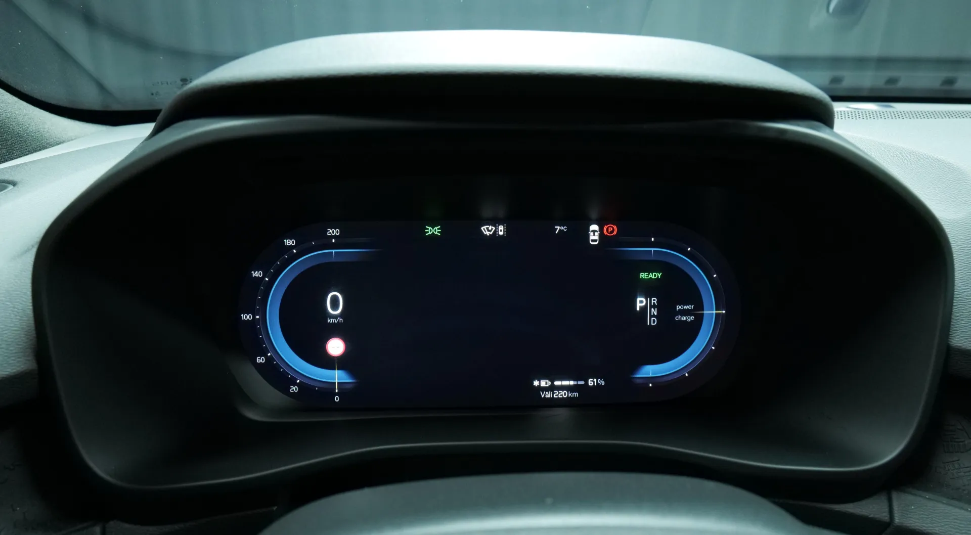 Autokuva 6 - GRS-240