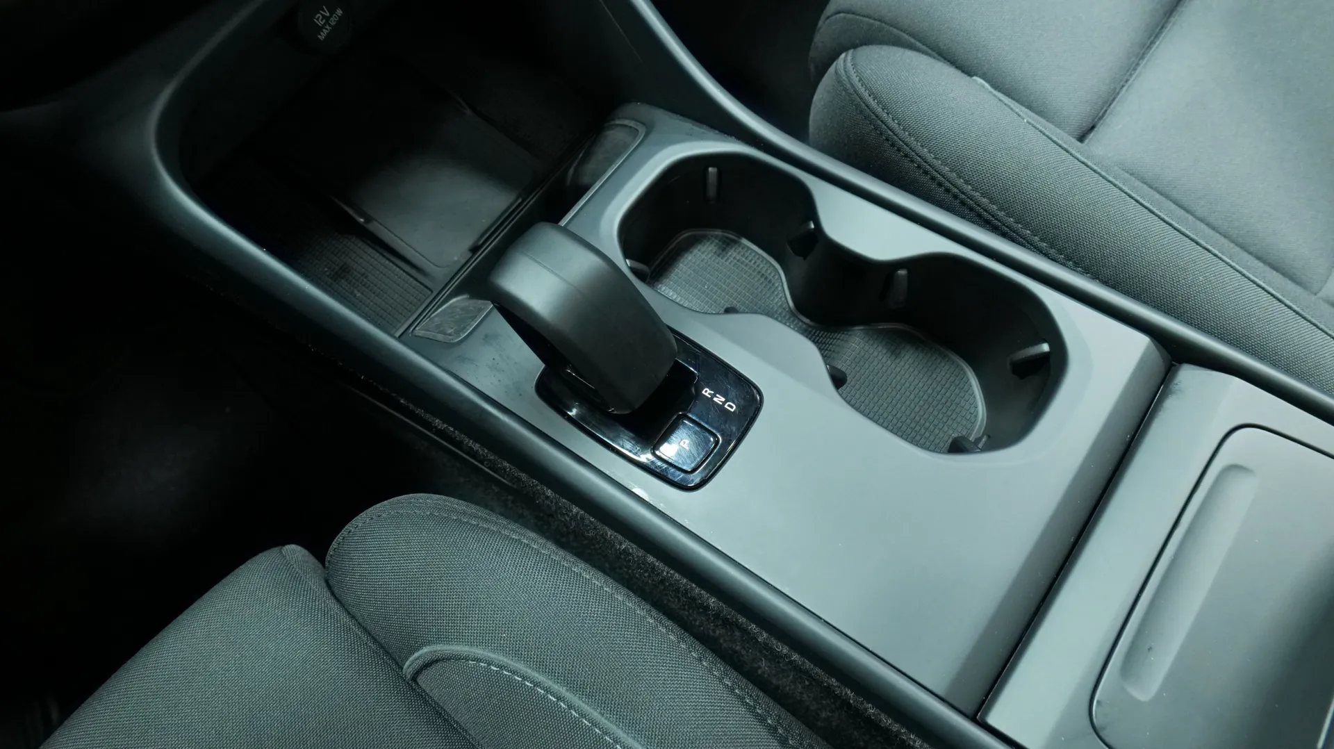 Autokuva 9 - GRS-240