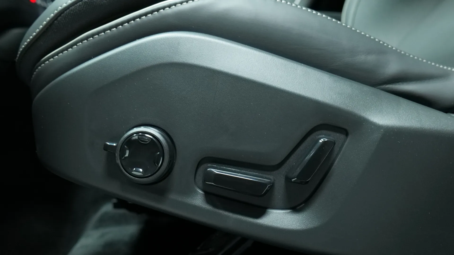 Autokuva 11 - GRS-849