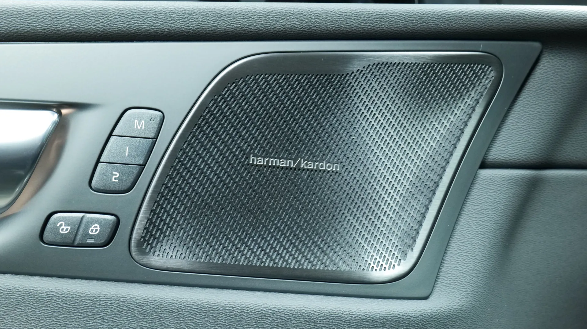 Autokuva 10 - GRS-849