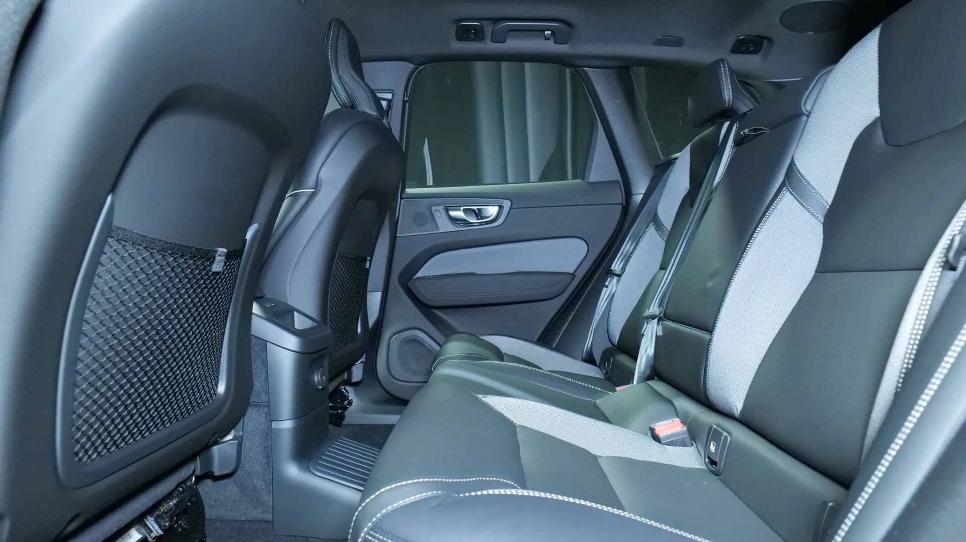 Autokuva 16 - GRS-849