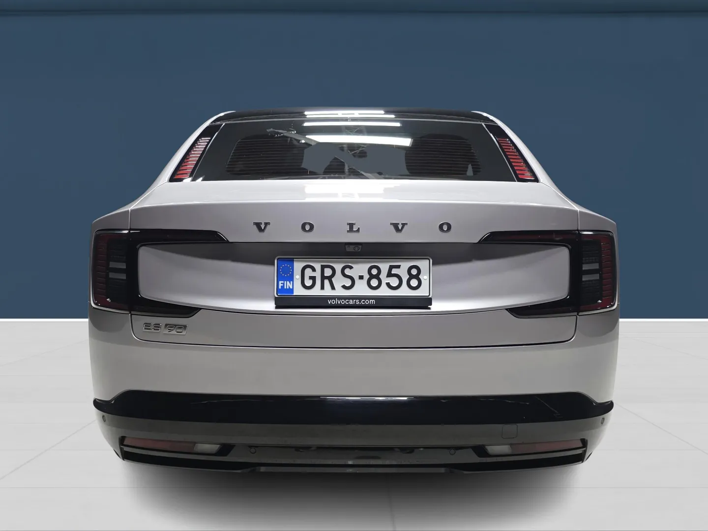 Autokuva 5 - GRS-858