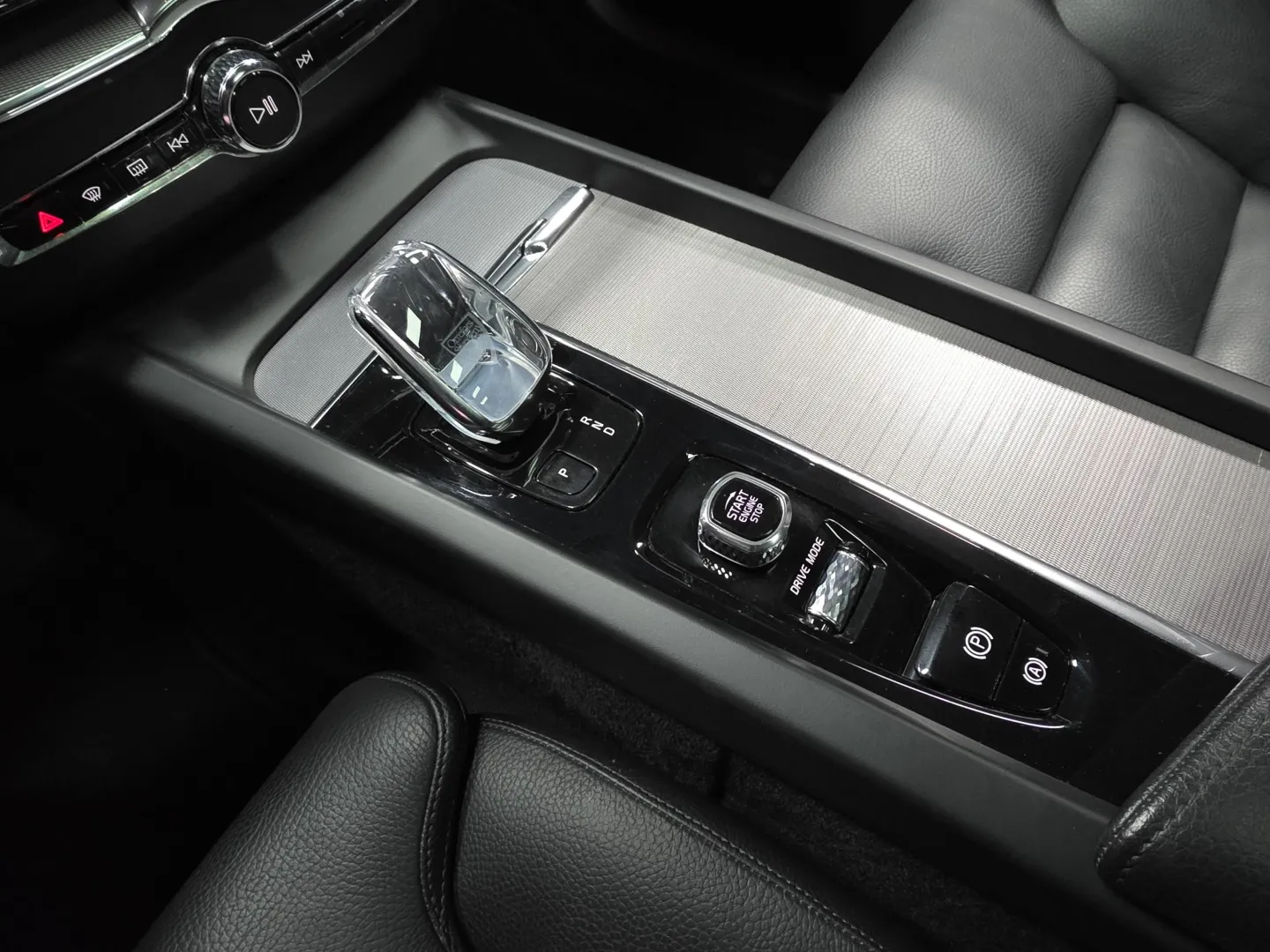 Autokuva 15 - GZX-239