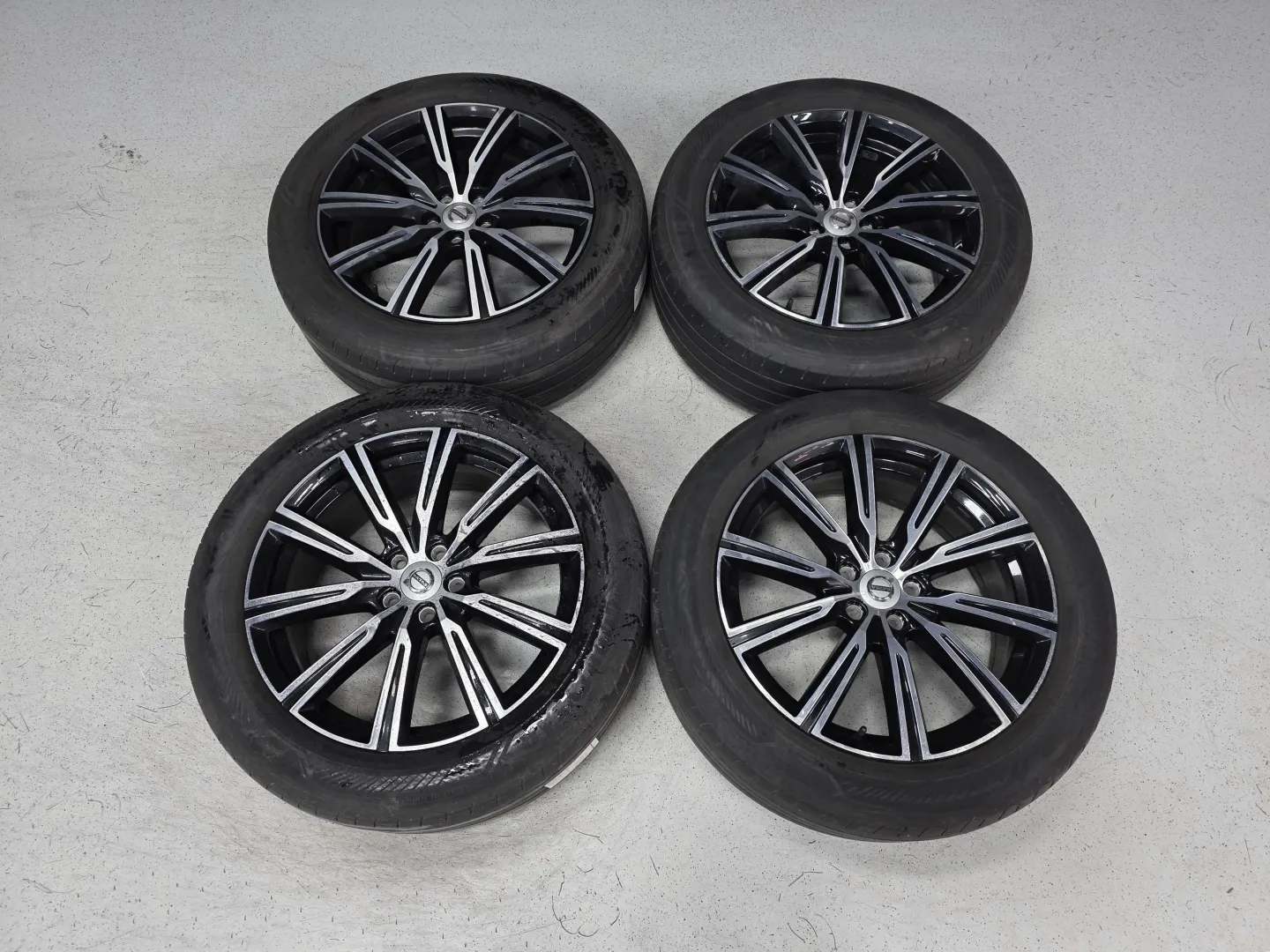 Autokuva 12 - GZX-239