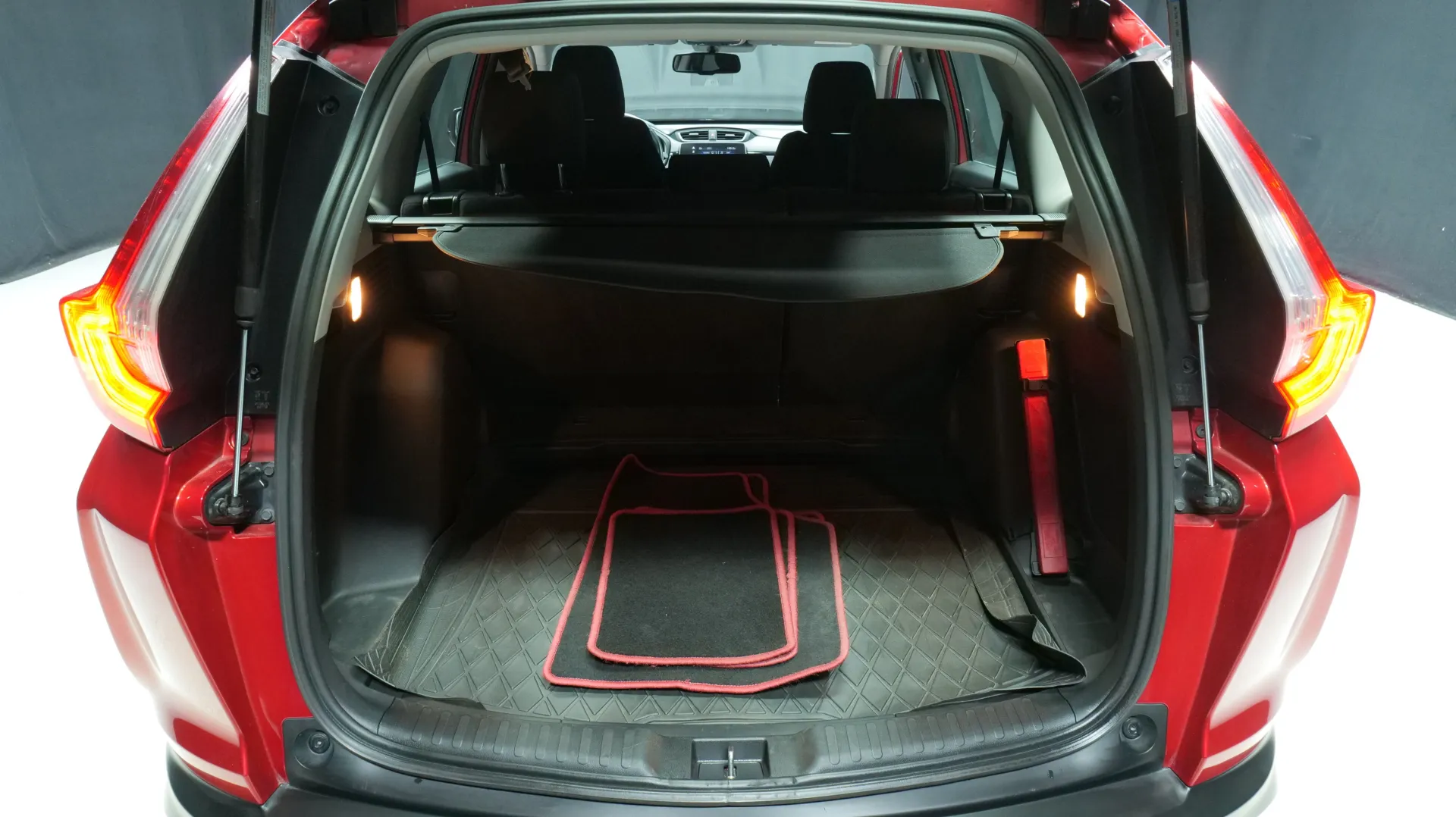 Autokuva 16 - IOJ-412