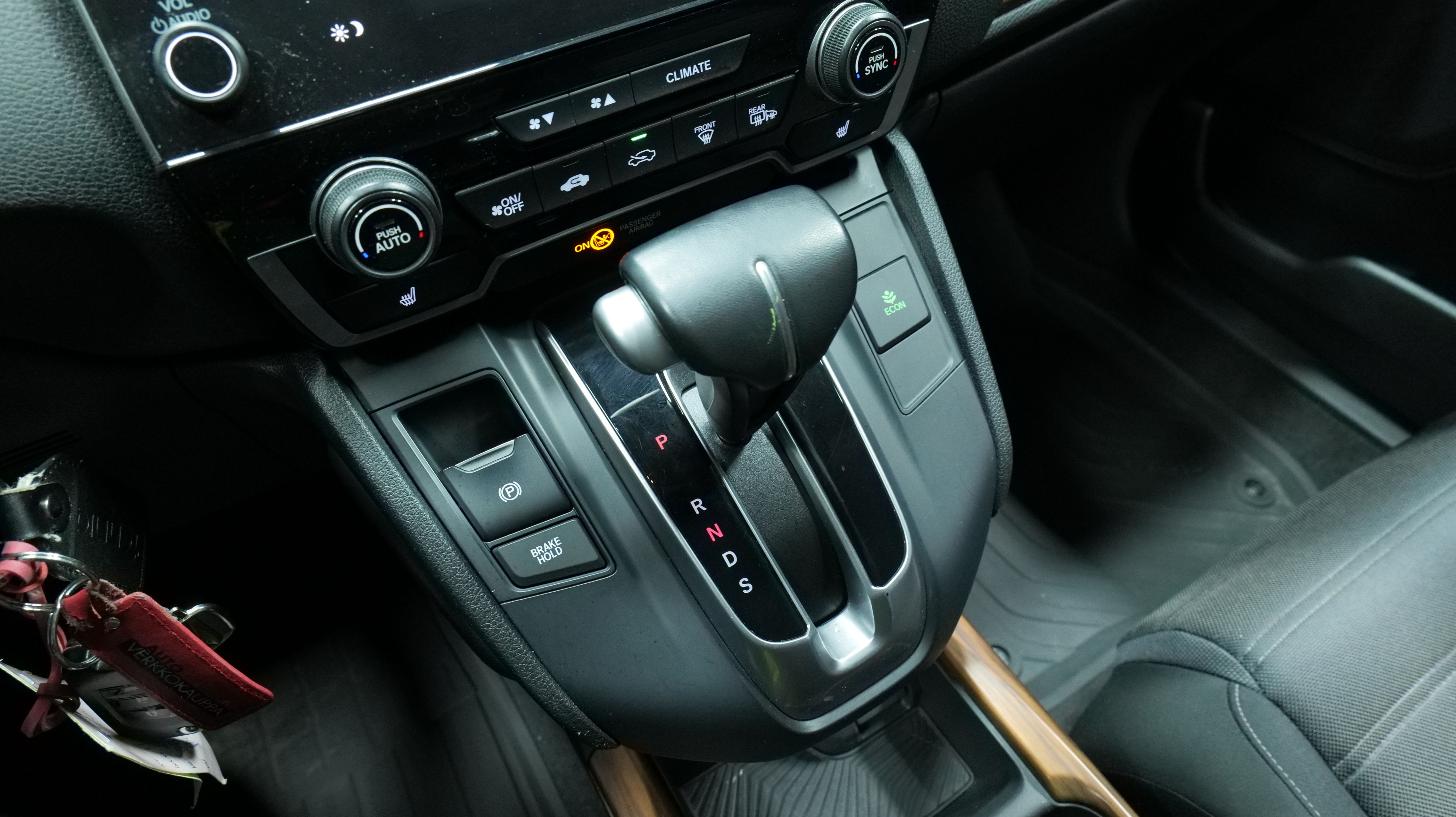 Autokuva 10 - IOJ-412