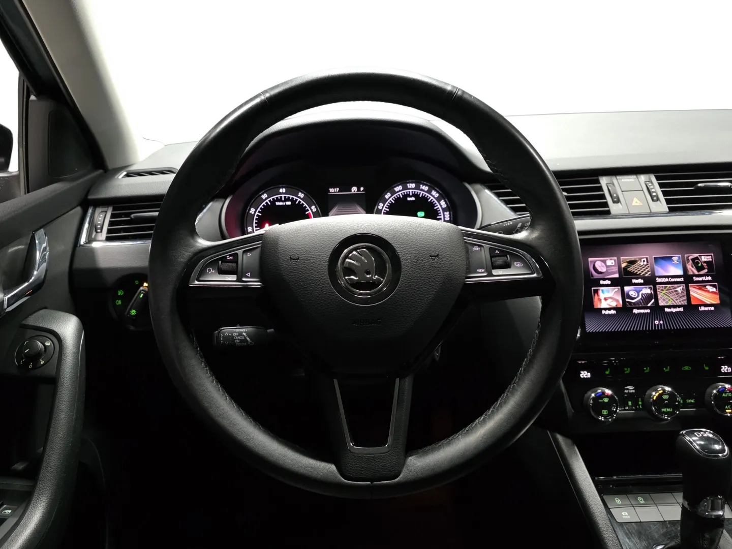 Autokuva 10 - IOX-587