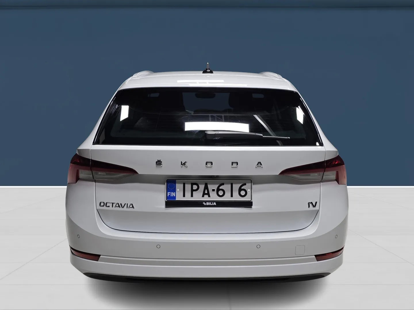 Autokuva 5 - IPA-616