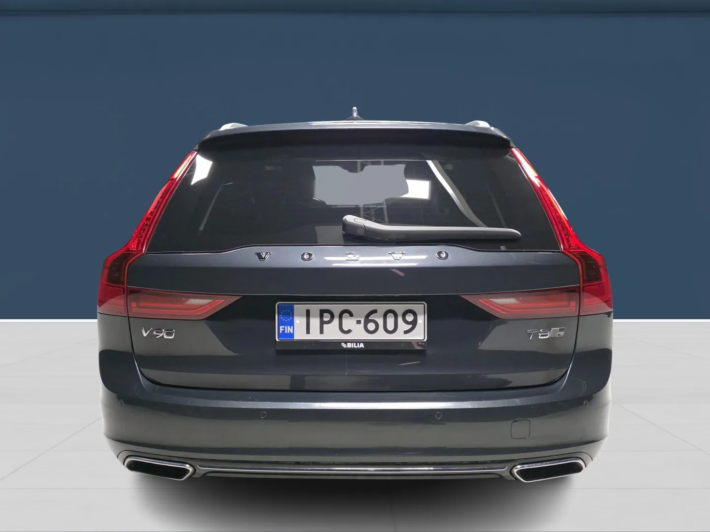 Autokuva 5 - IPC-609