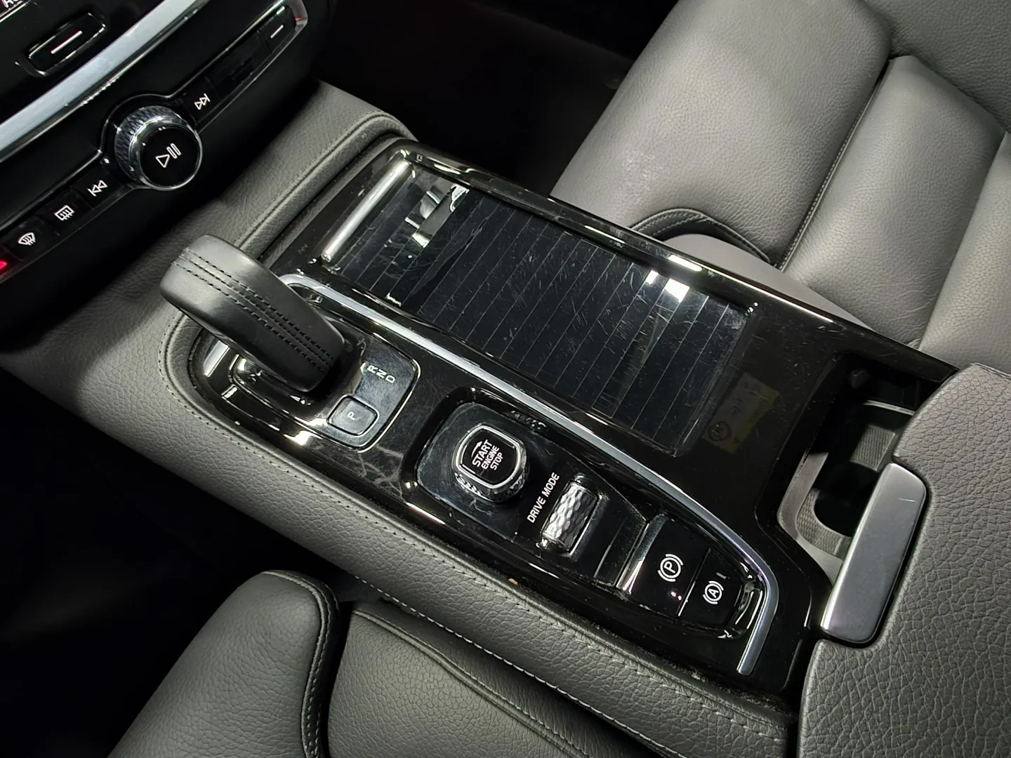 Autokuva 15 - IPC-621
