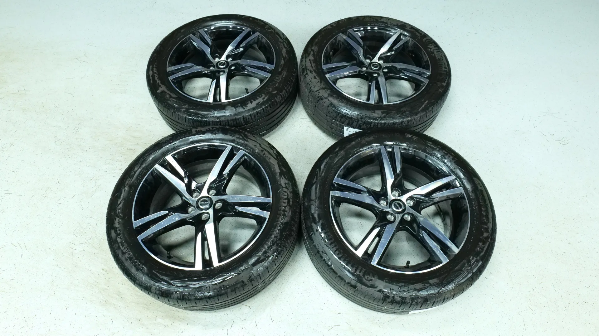 Autokuva 19 - IPJ-426