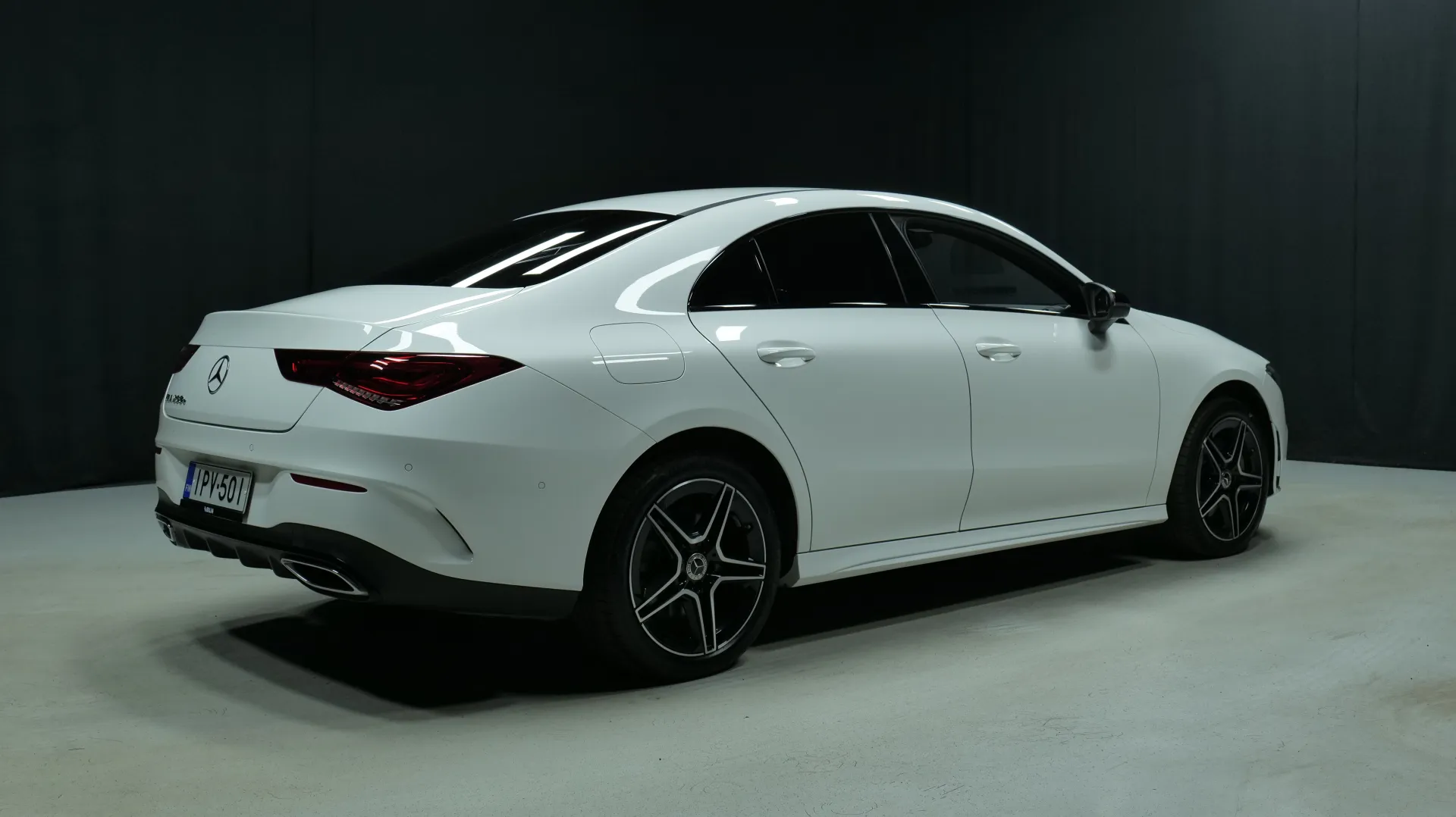 Autokuva 3 - IPV-501