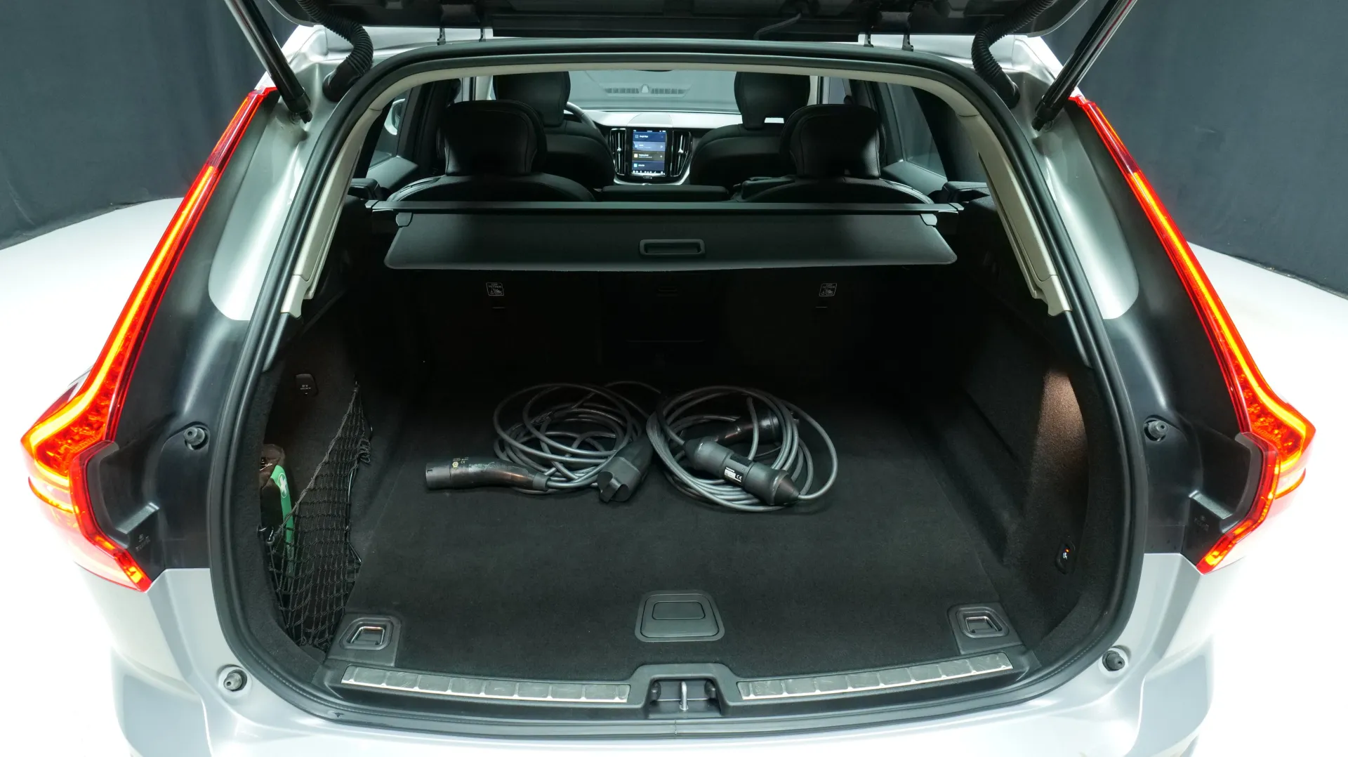 Autokuva 16 - IRJ-352