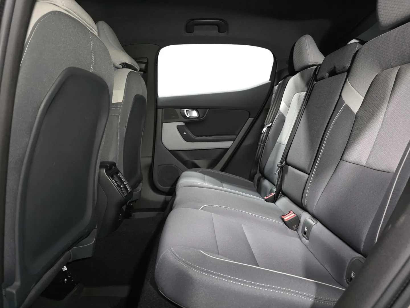 Autokuva 9 - IRJ-851