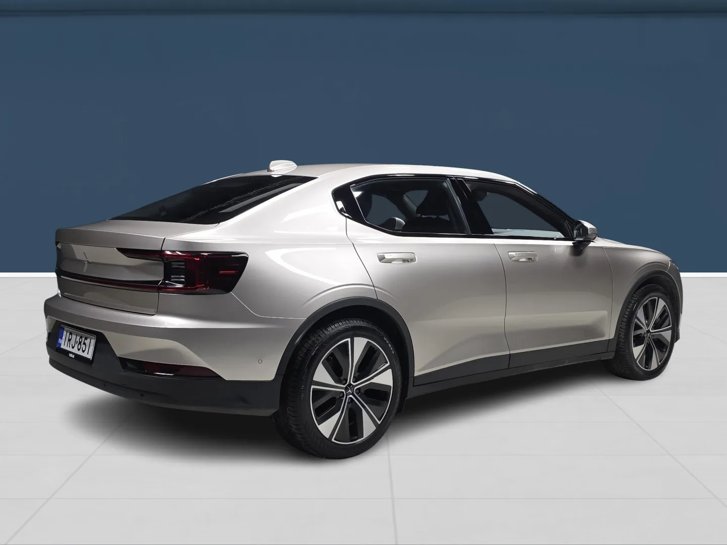 Autokuva 4 - IRJ-851