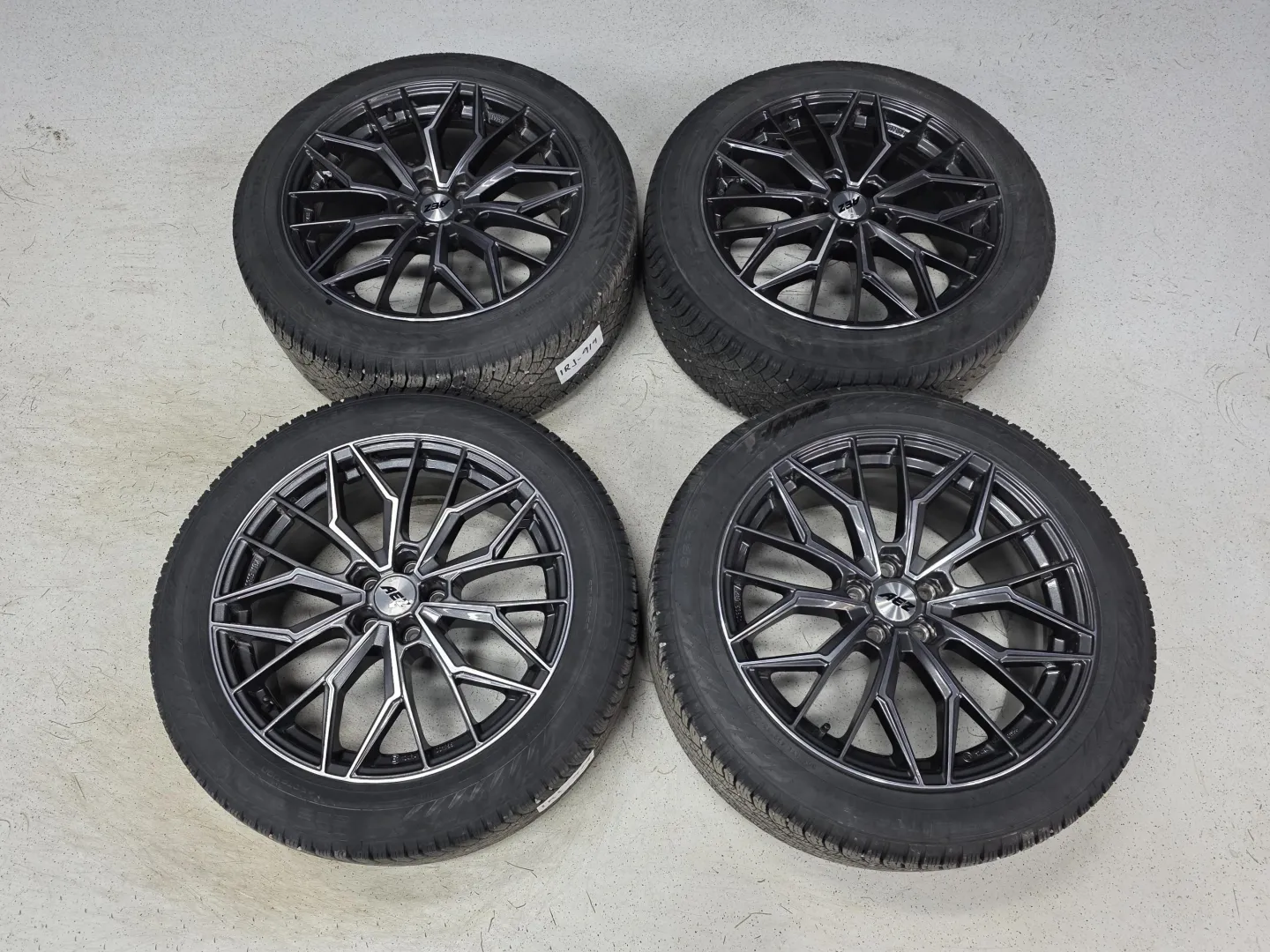 Autokuva 12 - IRJ-919