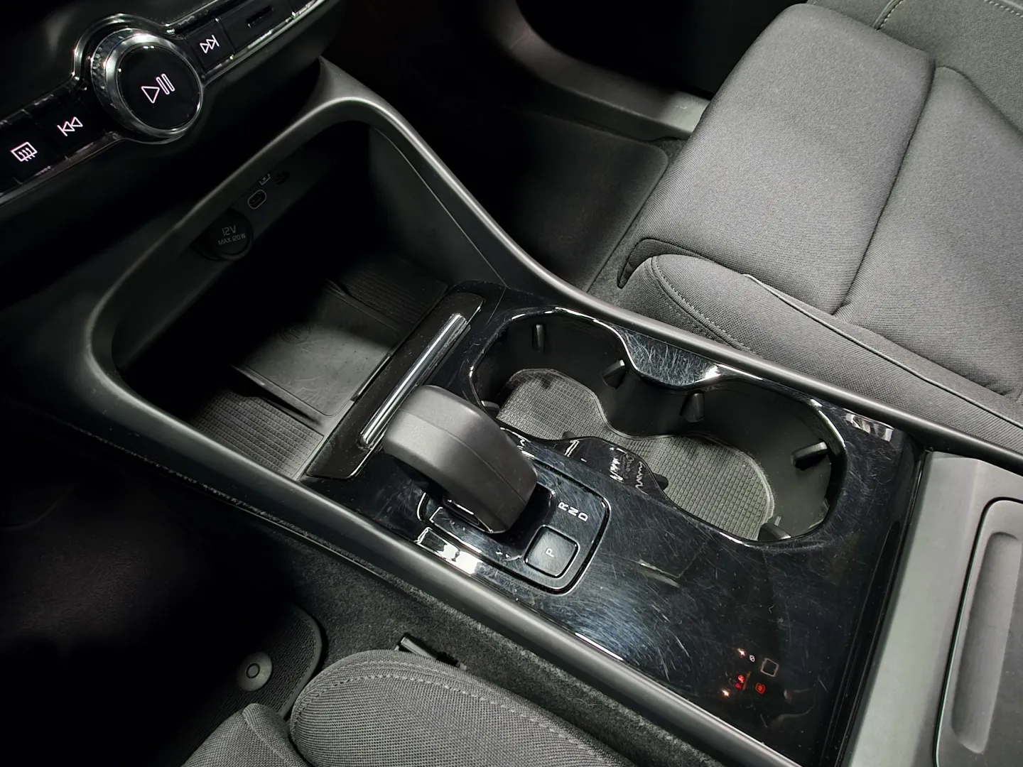 Autokuva 15 - IRJ-919