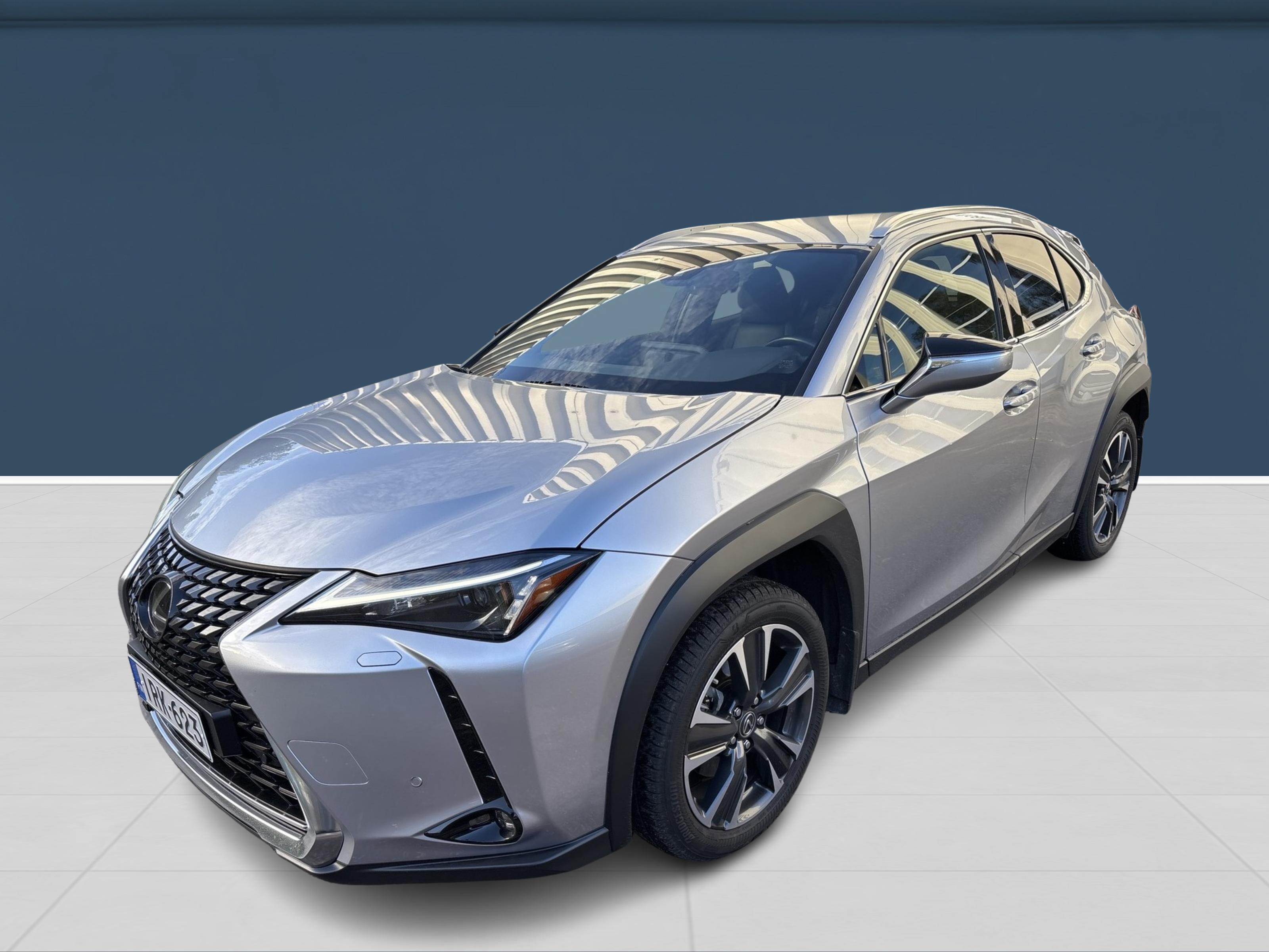 Lexus UX 250h AWD Premium 2023, kuva 2/5