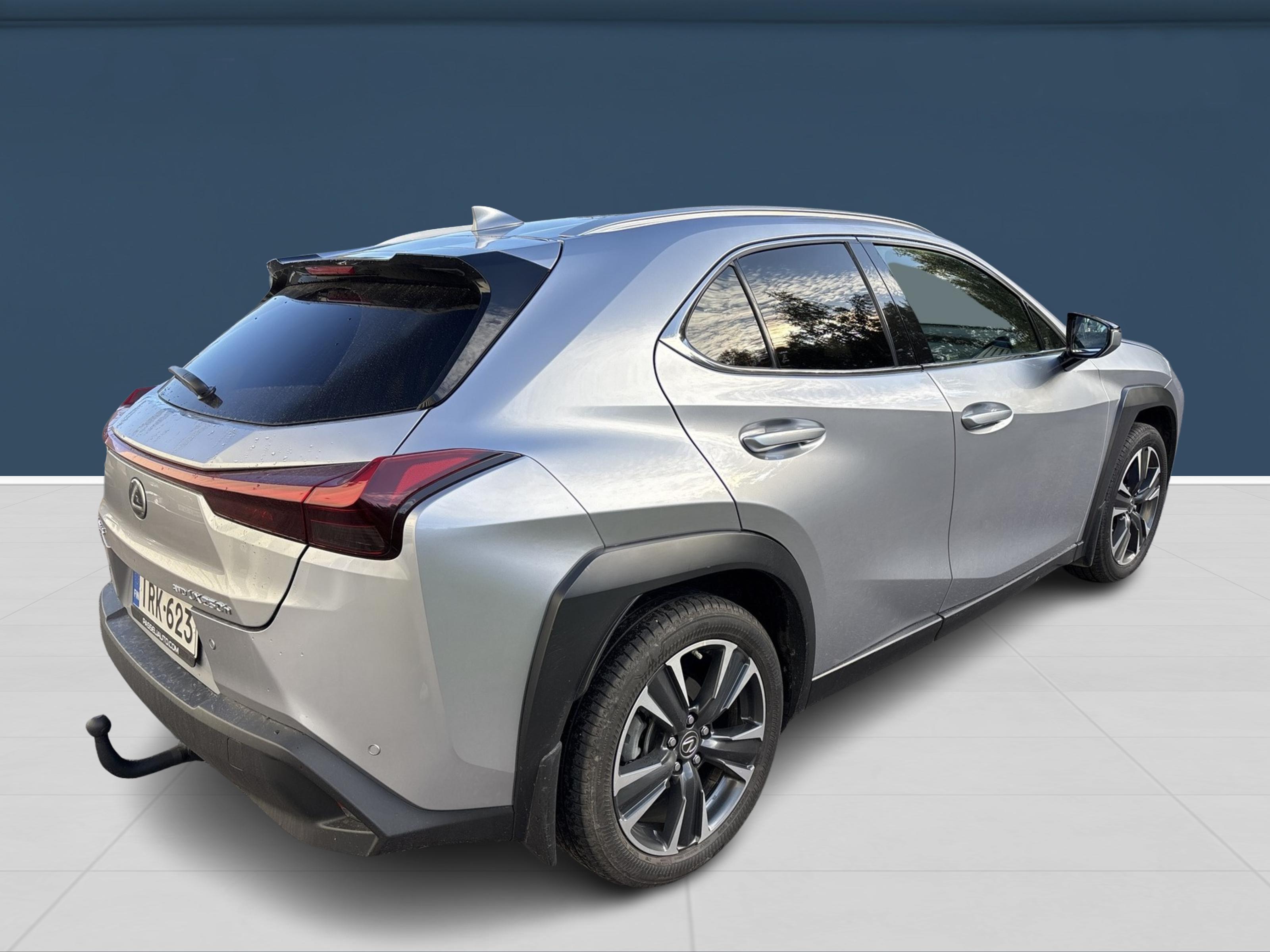 Lexus UX 250h AWD Premium 2023, kuva 4/5
