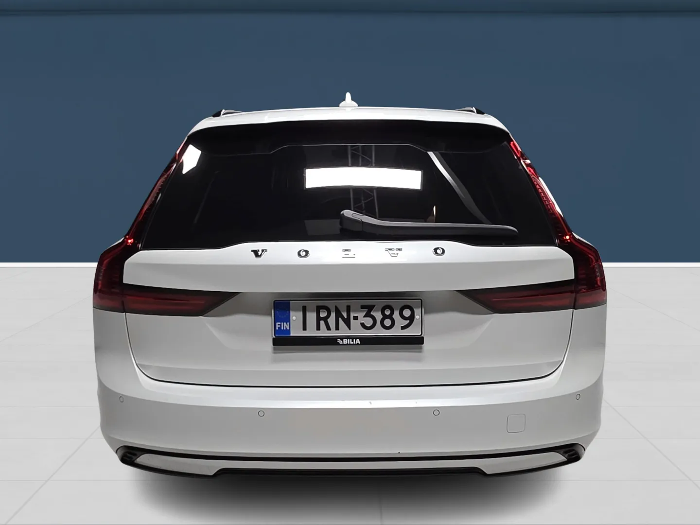 Autokuva 5 - IRN-389