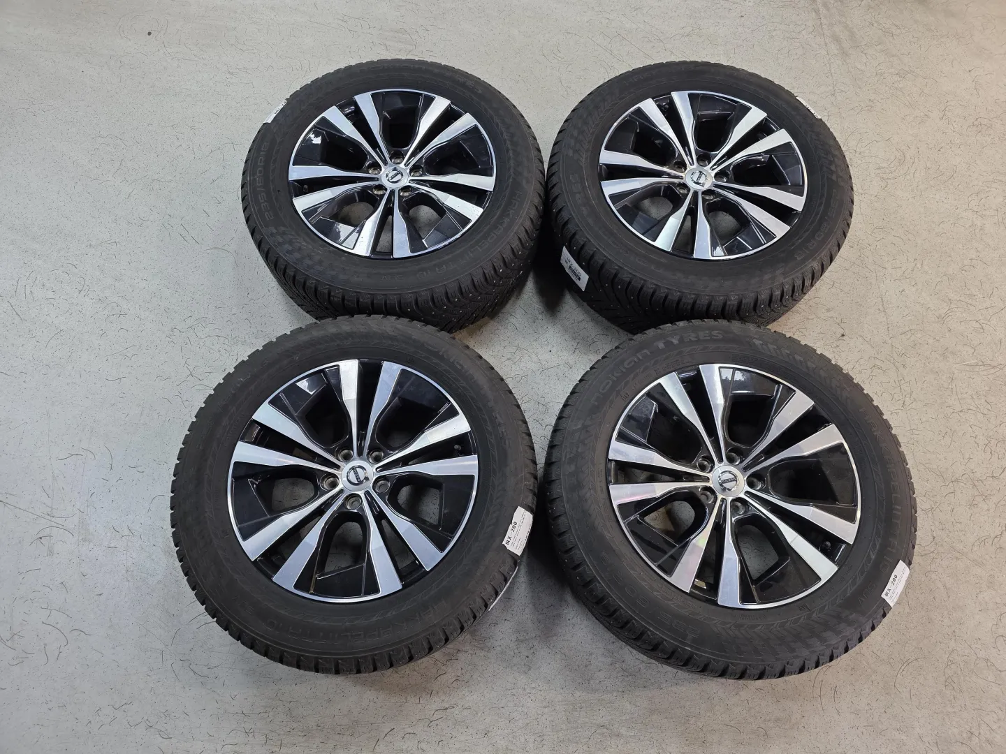 Autokuva 12 - IRX-200