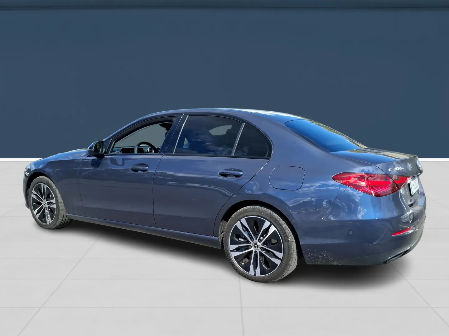 Autokuva 6 - ISC-300