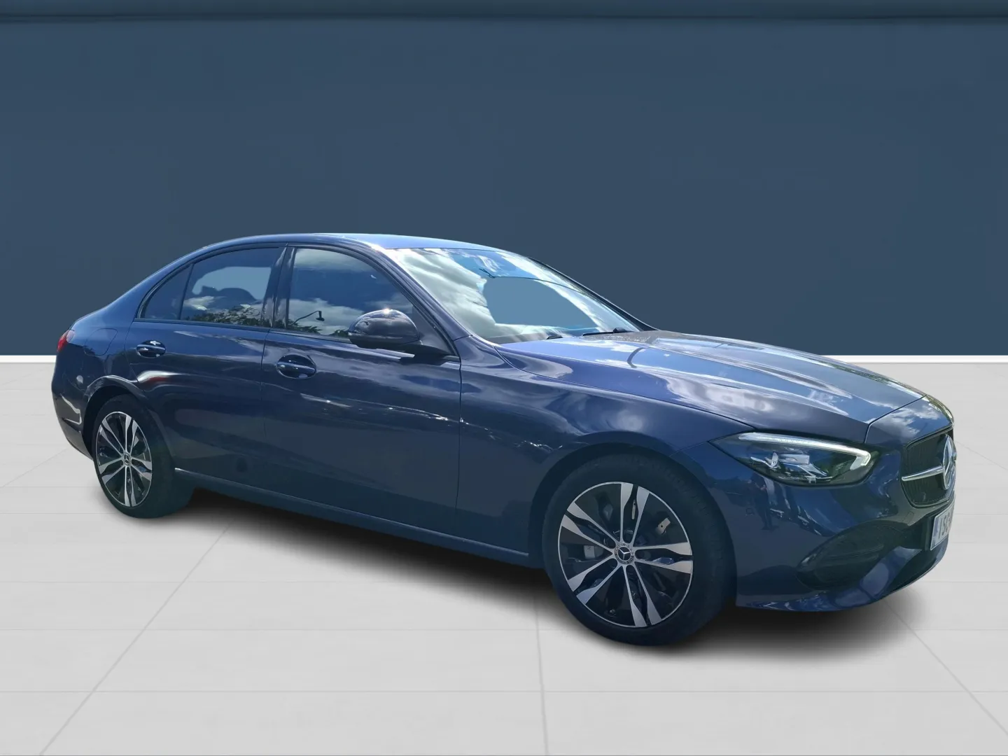 Autokuva 3 - ISC-300