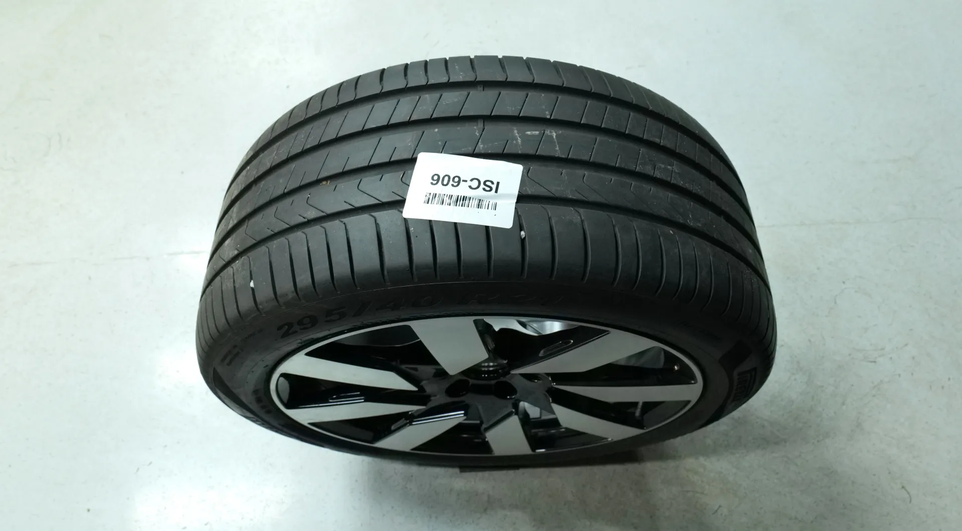 Autokuva 21 - ISC-606