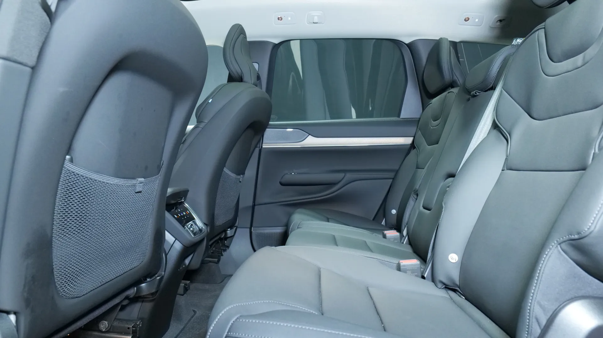 Autokuva 16 - ISC-606