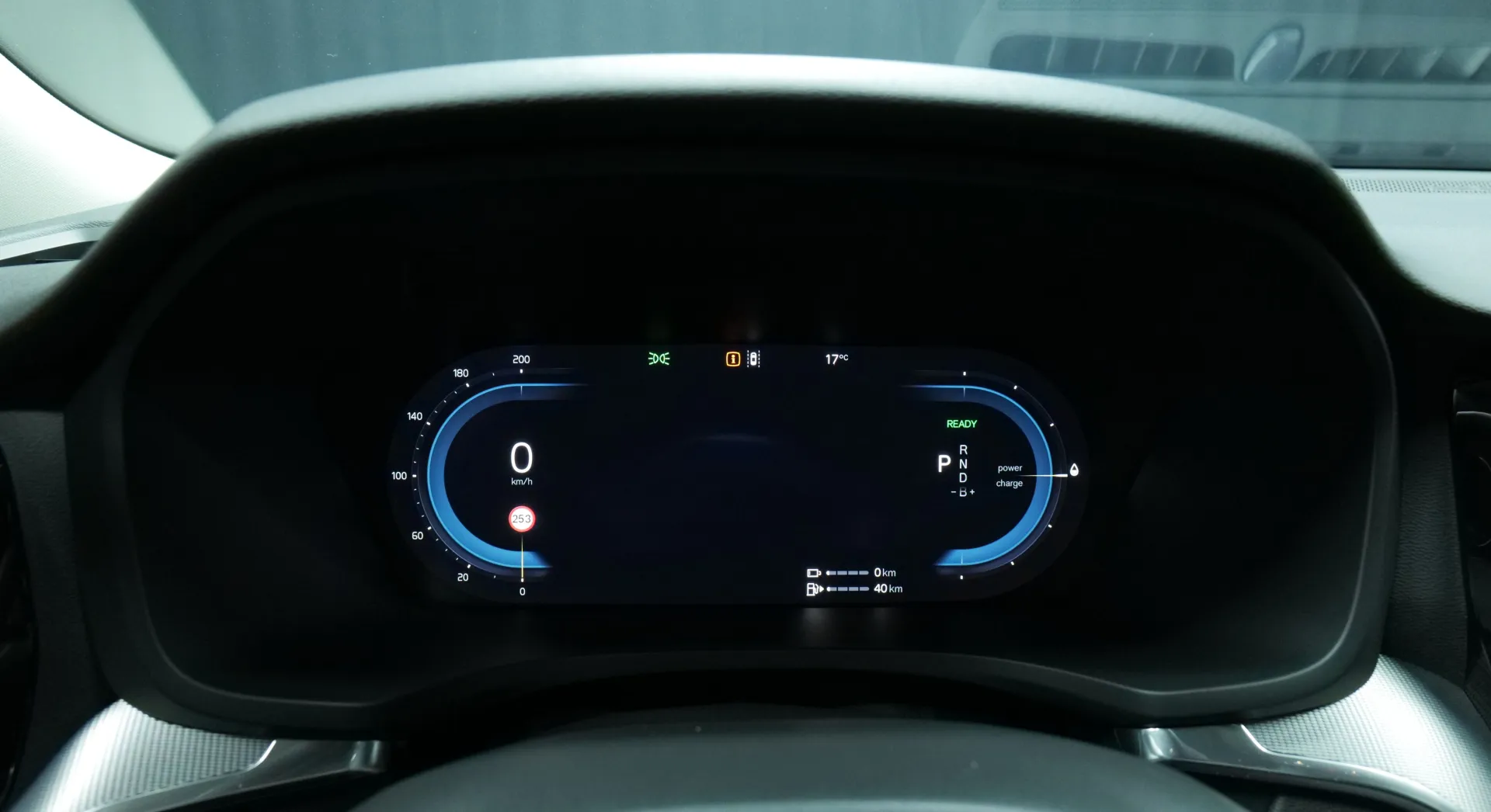 Autokuva 6 - ISE-614