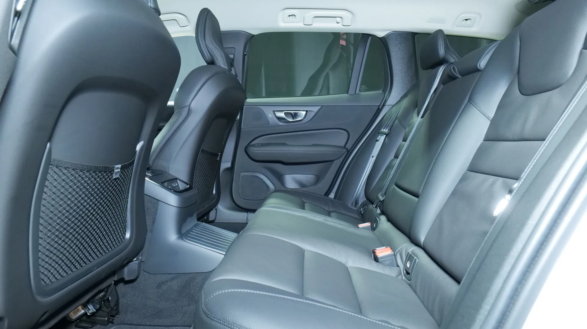 Autokuva 16 - ISE-614